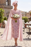 Vestido de madre de la novia midi de cuello de capucha con lentejuelas rosas y capa de gasa