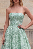 Vestido largo de floral de graduación verde claro de tirantes sin tirantes