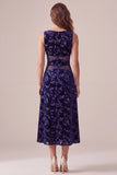 Vestido de cóctel midi de cuello bateau azul marino con cuello en A y estampado de terciopelo con recorte