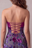 Vestido corto floral sin tirantes de satén Fuchsia A-Line