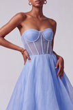 Corsé azul perlas transparentes Vestido largo de graduación en A-Line sin tirantes
