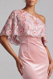 Vestido de madre de la novia de terciopelo rosa de terciopelo de un hombro con bordados