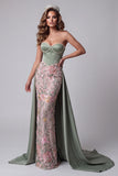 Corsé de satén verde salvia con bordado floral y vestido de concurso Maxi sin tirantes