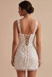 Corsé blanco, escote cuadrado, vestido blanco corto con lentejuelas