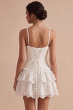 Vestido blanco ajustado de tirantes finos cortos blancos con encaje