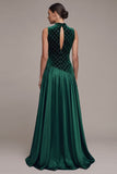 Vestido largo de terciopelo satén verde oscuro con corte alto y corte en A
