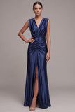 Vestido formal largo de escote en V y abertura frontal azul marino