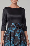 Vestido de madre de la novia con escote en línea A y mangas largas estampado en 3/4 de mangas en forma de marihua negra con lazo