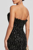 Vestido de noche de sirène negro sin tirantes plisados de lentejuelas de satén