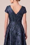 Vestido largo de madre de novia con escote en V y azul marino