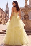 Vestido de baile amarillo Corsé perlas sin tirantes Vestido largo de graduación con volantes y escalones