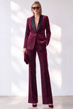 Traje largo de mujer de terciopelo burdeos a rayas