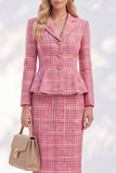Traje peplum de mujer rosa de tweed a cuadros con solapa muescada