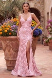 Vestido largo de fiesta rosa con tirantes finos, flores 3D y corte sirena
