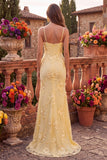 Vestido largo de fiesta amarillo floral bordado de corte sirena con tirantes finos