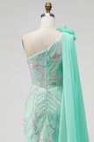 Vestido largo verde de sirena de un hombro con tul adornado con cuentas, flores de tul con cuentas y abertura