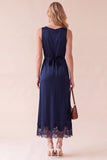 Vestido midi negro de satén para invitada de boda con escote redondo y encaje