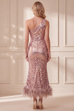 Vestido formal midi de sirena malva con lentejuelas de un hombro y plumas