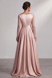 Vestido maxi para madre de la novia en color rosa empolvado con lentejuelas mangas largas y escote en V