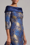 Vestido para madre de la novia azul real con estampado de corte recto con hombros descubiertos y mangas 3/4