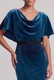 Vestido largo de madre de la novia de terciopelo azul pavo real con escote drapeado