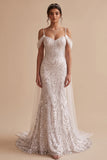 Vestido de novia largo blanco de corte sirena con cuentas y lentejuelas