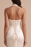 Vestido largo de novia de satén con sirenas blancas con bordado