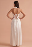Vestido largo largo de satén de satén blanco con halter, halter,