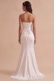 Vestido largo largo de tirantes de sirena de corsé blanco con flor 3D