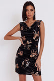 Vestido corto corto de cóctel corto con escote fruncido de terciopelo negro de terciopelo y escote fruncido