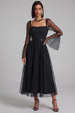 Vestido de cóctel midi de tul de lunares negros con cuello cuadrado y línea A