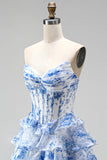 Vestido largo azul de gasa con corte en A, corsé y escote sin tirantes