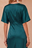 Vestido largo de invitado de boda con escote en pico de encaje azul pavo real con escote en V