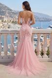 Vestido de baile rosa de tul con escote en V y sirena con aplicaciones