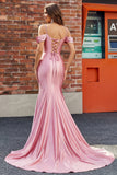 Vestido de graduación de sirena de satén de hombros fríos con hombros fríos