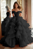 Vestido largo de fiesta con volantes y hombros descubiertos de Black Princess
