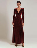 Vestido formal de terciopelo oliva con cuello en V y mangas largas