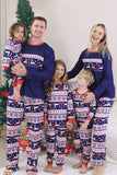 Pijamas de Navidad familiares con estampado rojo de invierno