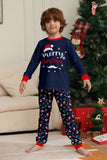 Conjunto de pijamas a juego con estampado de feliz Navidad en azul marino