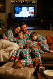 Conjuntos familiares de pijama con cuello redondo y manga larga con patrón Green Red Fair Isle