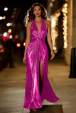 Vestido Largo Formal con Pliegue Metálico Halter Dorado con Abertura