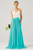 Vestido de dama de honor largo de gasa boho con espalda abierta de lila con encaje