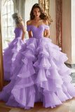 Vestido largo de fiesta con volantes y hombros descubiertos de Black Princess