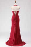 Vestido largo de baile de graduación con agujeros de sirena rojo oscuro con cuentas y corte