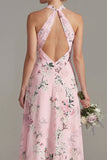 Vestido largo largo de dama de honor rosa con escote en A y cuello halter