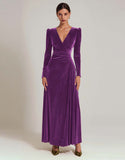Vestido formal de terciopelo oliva con cuello en V y mangas largas