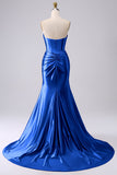 Corsé de sirena de satén sin tirantes fucsia Vestido largo de graduación PLus con abertura