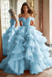 Vestido largo de fiesta con volantes y hombros descubiertos de Black Princess