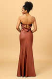 Vestido de dama de honor de sirena satén Eucalipto