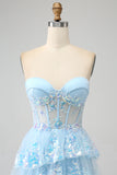 Vestido de fiesta de tul escalonado sin tirantes lavanda con apliques